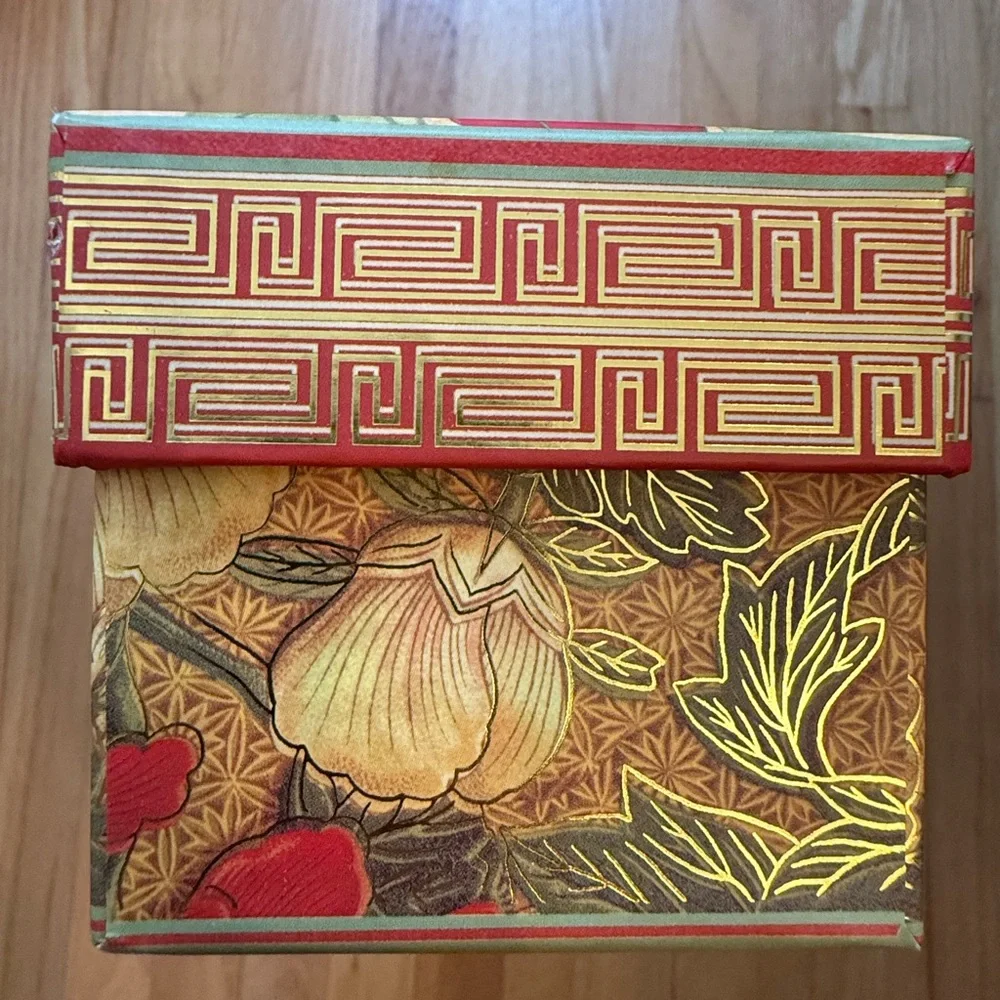 🆕 Punch Studio elegant scented shelf drawer liner paper white ginger NIB floral